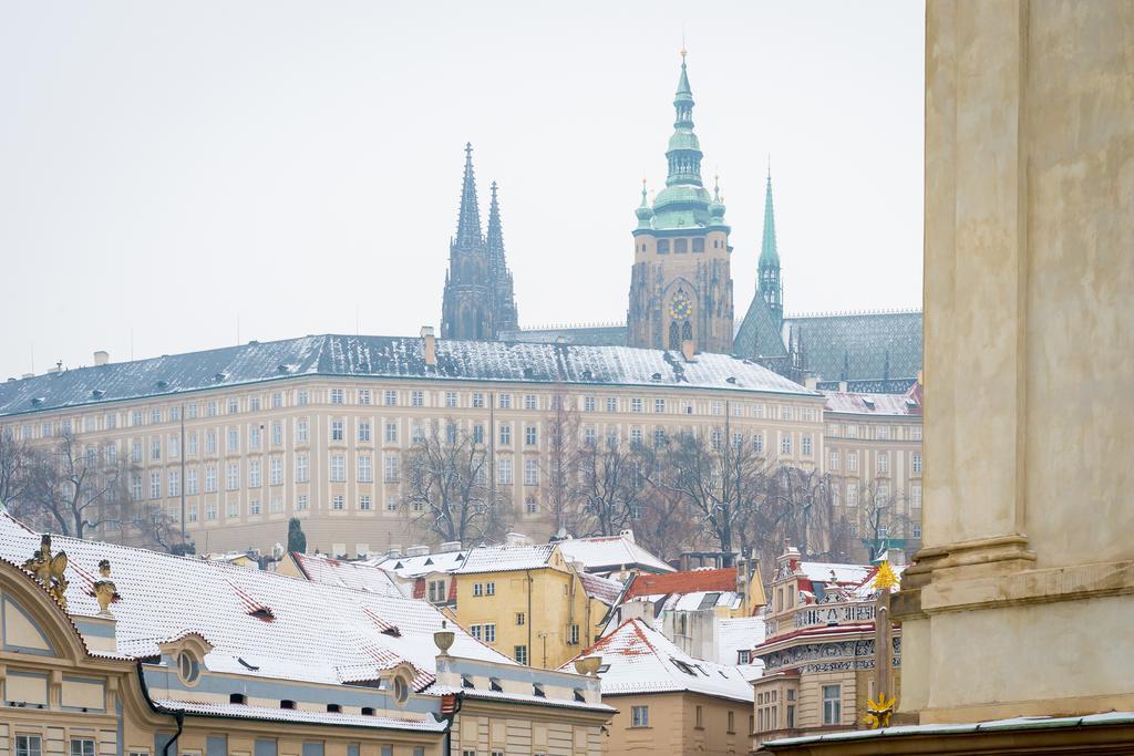 Empirent Prague Castle Apartments ภายนอก รูปภาพ