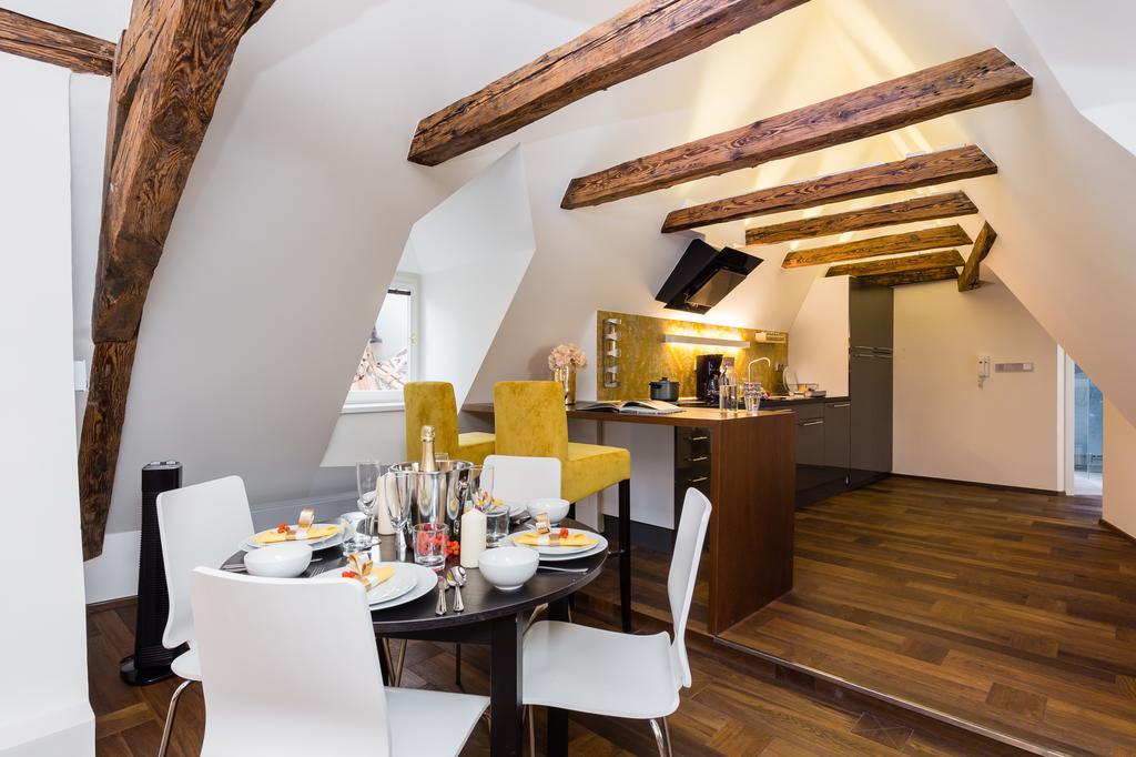 Empirent Prague Castle Apartments ภายนอก รูปภาพ