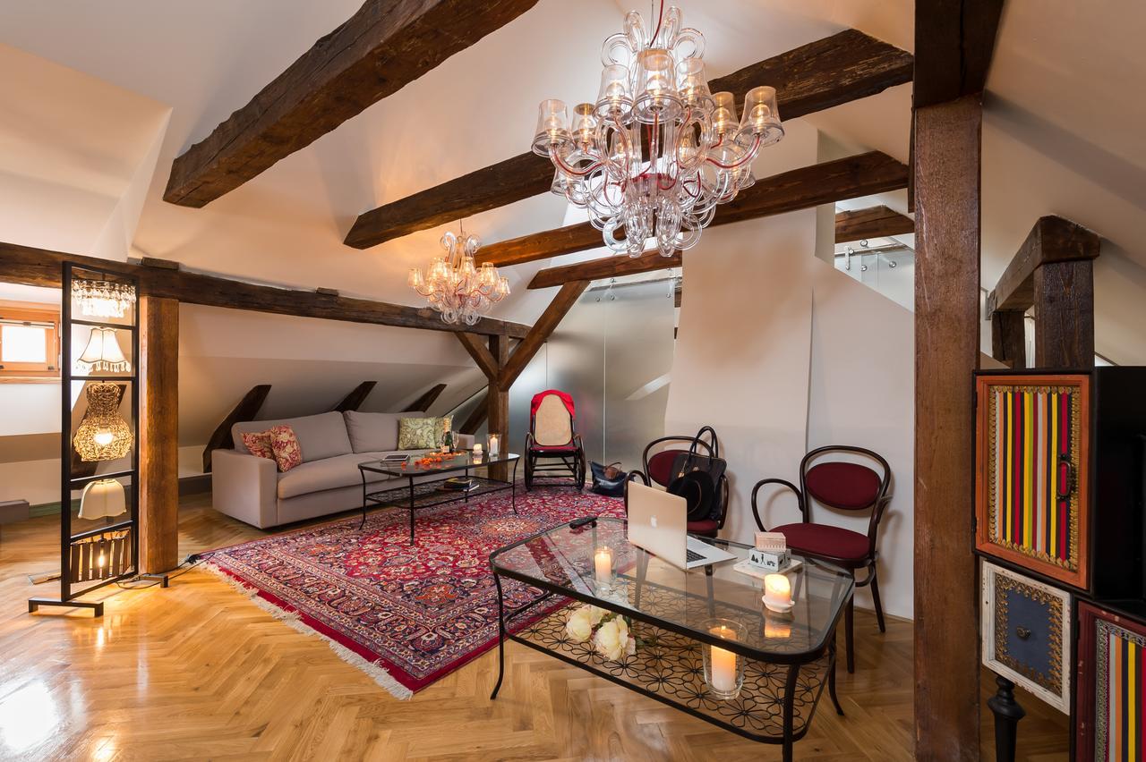 Empirent Prague Castle Apartments ภายนอก รูปภาพ